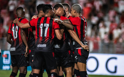Imagem do post Vitória enfrenta o Colo-Colo de Ilhéus em busca da liderança no Campeonato Baiano