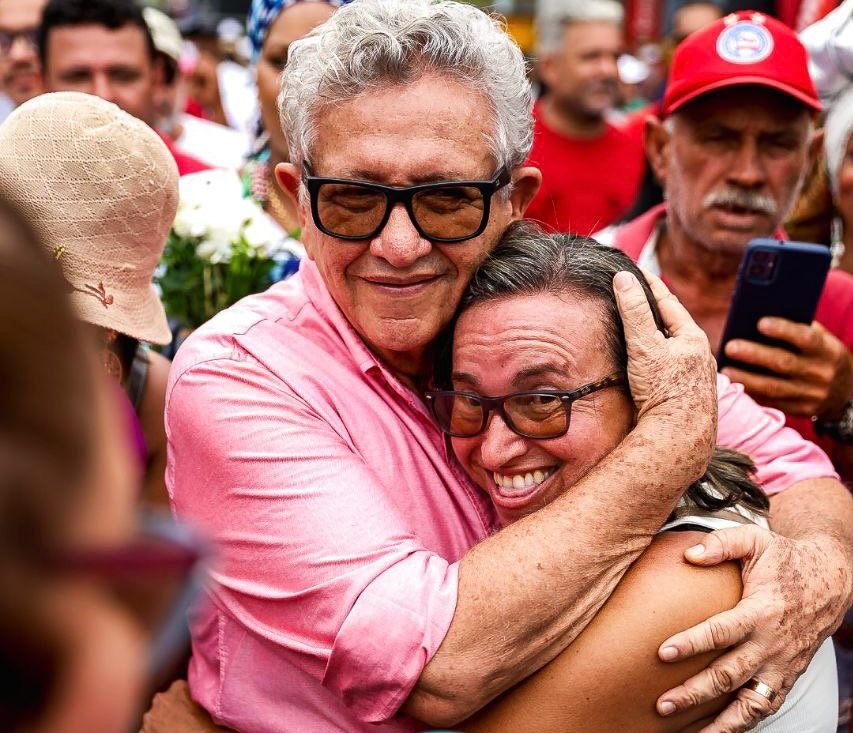 Prefeito diz que seu governo “é conectado com o povo” durante Lavagem de Abrantes