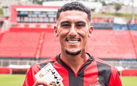 Imagem do post Vitória anuncia meio-campista; confira