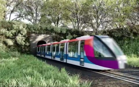 Imagem do post Jerônimo diz que obras do VLT estão em ritmo bom e prevê testes no segundo semestre de 2026