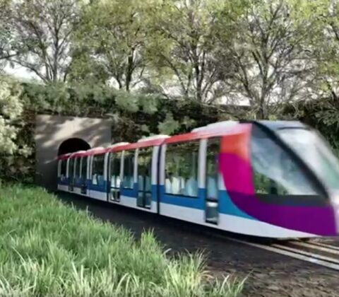 Imagem do post Jerônimo diz que obras do VLT estão em ritmo bom e prevê testes no segundo semestre de 2026