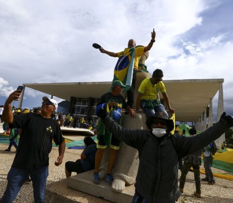 Imagem do post Para Gilmar Mendes, destruição do STF no 8/1 resultou de manipulação