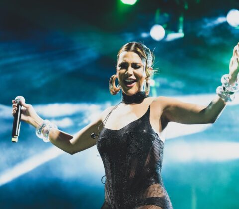 Imagem do post Vina Calmon se apresenta pela primeira vez no Festival de Verão em carreira solo