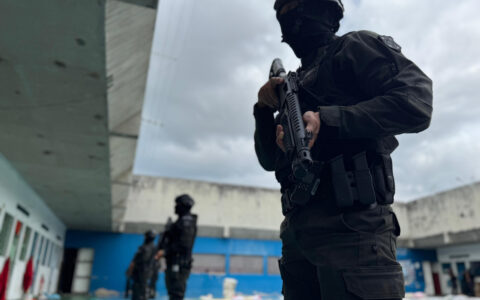 Imagem do post Polícia faz intervenção no Conjunto Penal de Jequié após oito mortes durante fim de semana