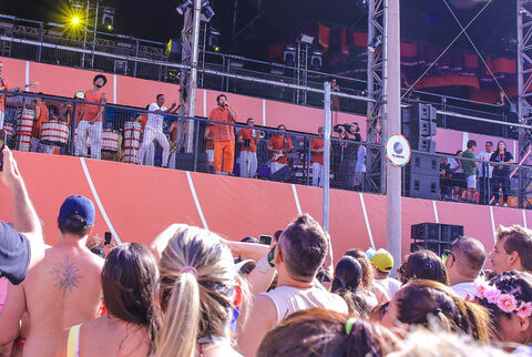 Imagem do post Saulo Fernandes vai se apresentar para ‘pipoca’ no mirante do Camarote Salvador
