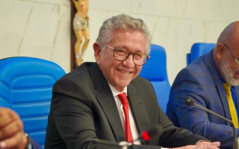 Imagem do post “Vou governar para toda Camaçari”, afirma Caetano em discurso de posse