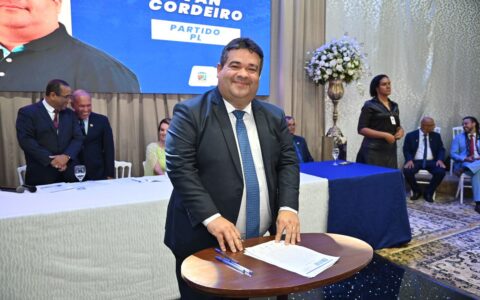 Imagem do post Ivan Cordeiro é eleito presidente da Câmara Municipal de Vitória da Conquista