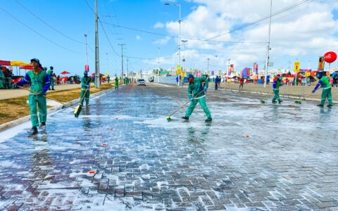 Imagem do post Limpurb recolhe 375 toneladas de resíduos durante virada 2024/2025 em Salvador