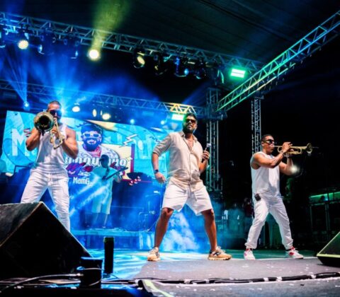 Imagem do post Mambolada levou grandes sucessos para apresentações em Itacaré e Condeúba