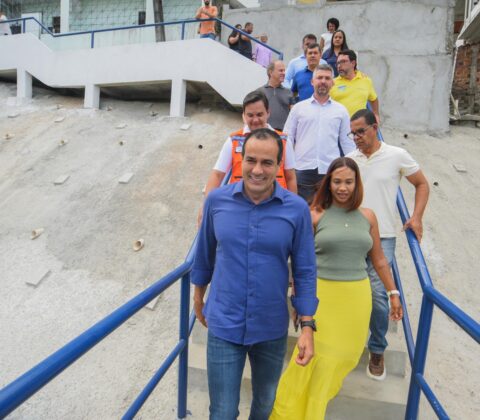 Imagem do post Prefeitura entrega encosta no Alto da Terezinha e chega a 545 áreas de risco protegidas