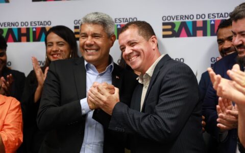 Imagem do post Em reunião com Jerônimo, prefeito de Barra celebra entregas e parceria com o Estado