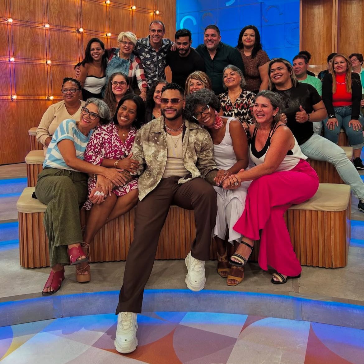 Tony Salles agita o Encontro com clipe de ‘Aposta’