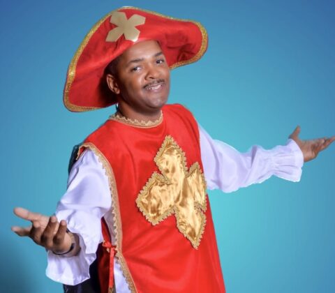 Imagem do post Ao lado de Belo e Zé Vaqueiro, cantor baiano Roberto Kuelho agita o público no Água Fria Fest