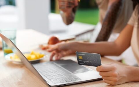 Imagem do post Compra de Material Escolar: Proteja seu orçamento e a qualidade da educação