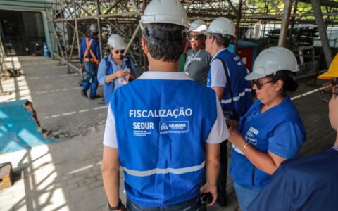 Imagem do post Sedur fiscaliza montagem dos camarotes e estruturas do Carnaval 2025