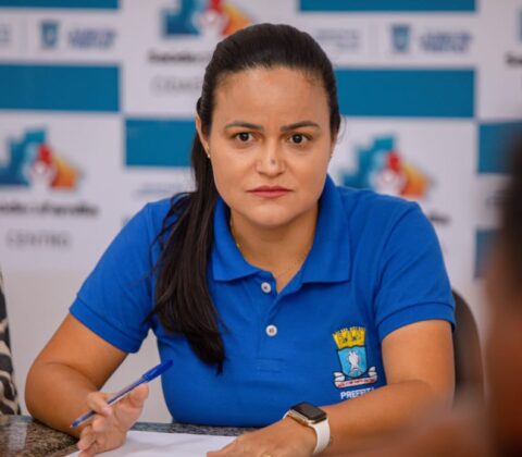 Imagem do post Débora Regis veta aumento do próprio salário