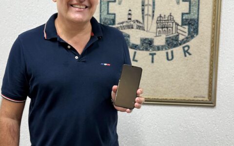 Imagem do post Polícia Civil recupera celular roubado de turista e realiza devolução com apoio de consulado