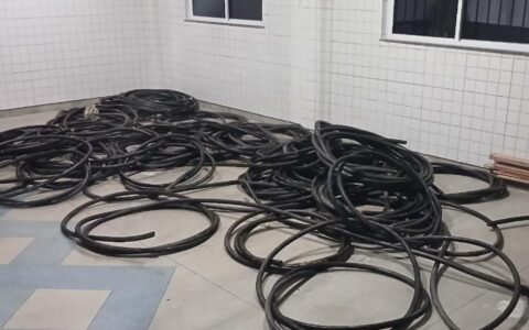 Imagem do post Polícia Militar recupera 35 rolos de fio de cobre furtados no Polo Industrial de Camaçari