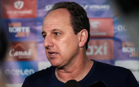 Imagem do post Ceni sugere que gramados nos estádios do interior baiano poderiam ser sintéticos