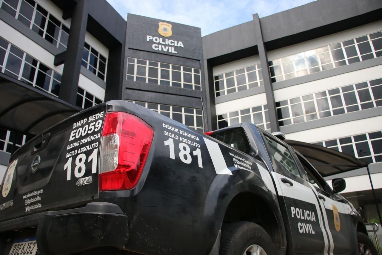 Segundo suspeito na morte de PM em Paripe se apresenta no DHPP