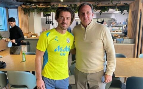 Imagem do post Rogério Ceni aproveita férias em Manchester e acompanha treinamentos do Manchester City