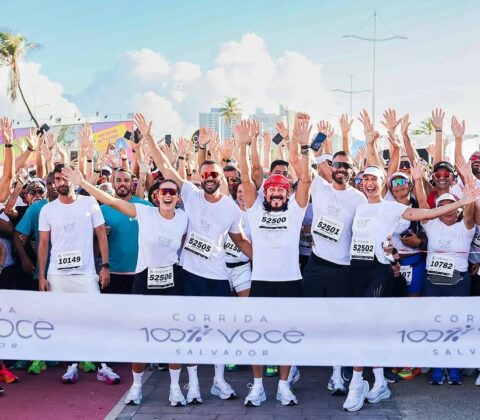 Imagem do post Bell Marques reúne 4 mil pessoas em corrida de rua na orla de Salvador