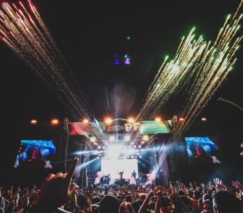 Imagem do post Nattanzinho Lima, Kart Love e Devinho Novaes animam público na Praia do Forte