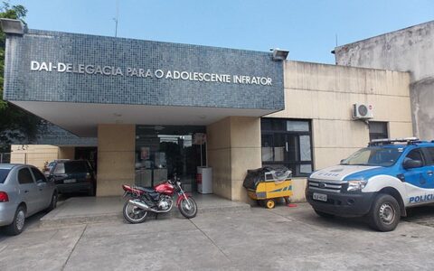 Imagem do post Adolescente é apreendido com drogas em Sussuarana