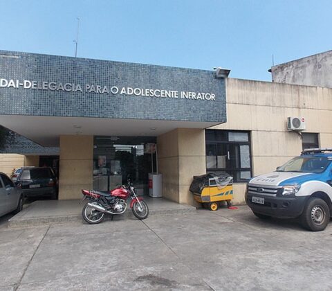 Imagem do post Adolescente é apreendido com drogas em Sussuarana