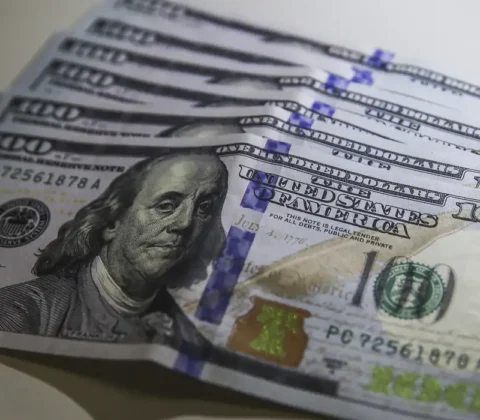 Imagem do post Dólar cai para R$ 6,04 em dia de posse de Trump