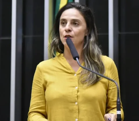 Imagem do post Projeto quer suspender salário de militares da ditadura