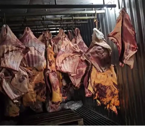 Imagem do post Suspeitos de vender carne estragada têm prisão preventiva decretada
