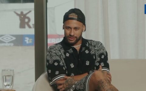 Imagem do post Neymar revela brigas com Mbappé: “Quando veio o Messi acho que ele ficou um pouco enciumado”