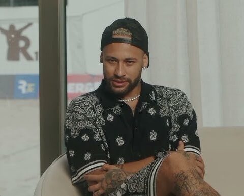 Imagem do post Neymar revela brigas com Mbappé: “Quando veio o Messi acho que ele ficou um pouco enciumado”