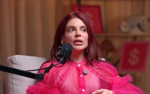 Imagem do post Gkay revela que paga Salário Mensal à família