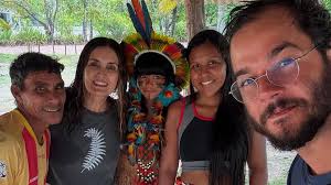 Fátima Bernardes e Túlio Gadêlha aproveitam férias na Bahia; veja cliques
