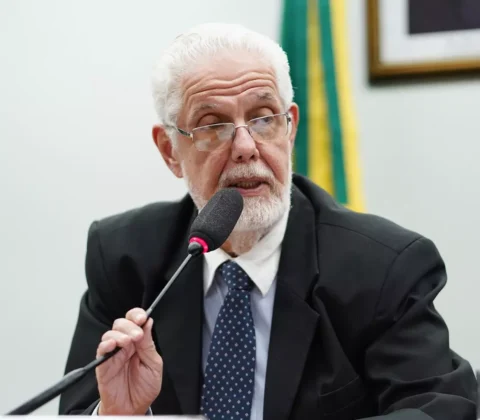Imagem do post Jorge Solla critica postura de prefeito eleito e defende vereadora em meio a impasse político em Rafael Jambeiro
