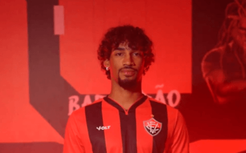 Imagem do post Fabrício é anunciado de forma inusitada como novo reforço do Vitória