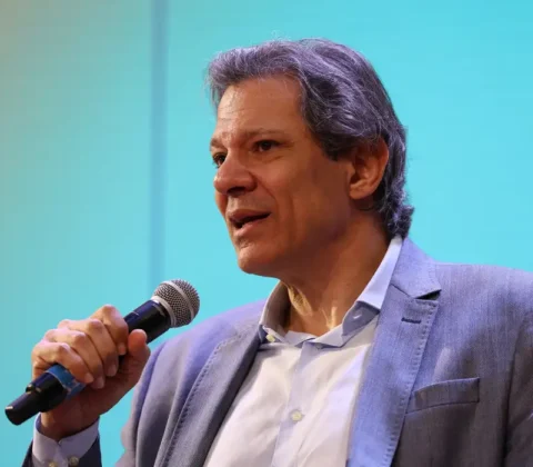 Imagem do post Haddad diz que Brasil não precisa temer medidas de Trump