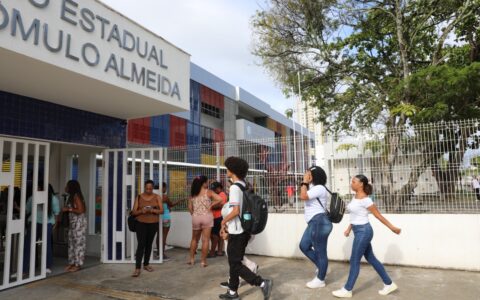 Imagem do post Matrículas para EJA seguem abertas; saiba como se inscrever