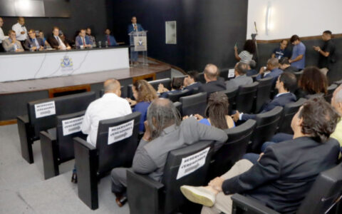 Imagem do post Câmara de Salvador muda temporariamente de sede após incêndio no Paço Municipal