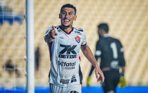 Imagem do post Baralhas apresenta quadro de tontura e desfalca o Vitória contra o Defensa y Justicia