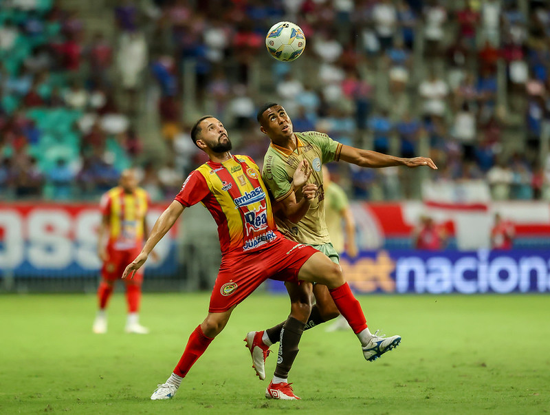 Bahia vence Juazeirense e avança para as semifinais do Campeonato Baiano