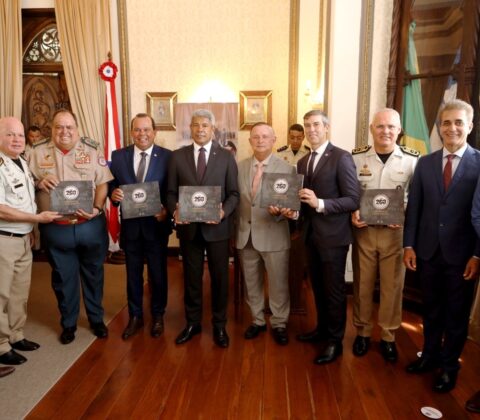 Imagem do post “Esses 200 anos representam o compromisso da Polícia Militar com a segurança da Bahia”, diz Jerônimo