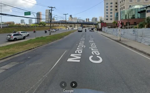 Imagem do post Bombeiros isolam parte da Avenida ACM após suspeita de vazamento de gás; Bahiagás nega escape