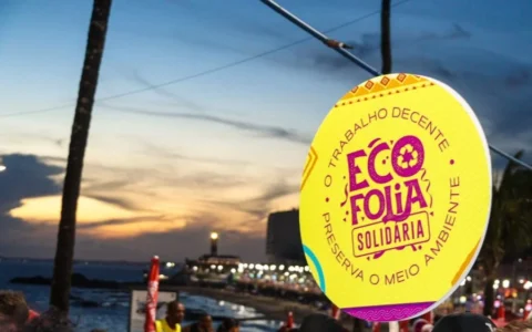 Imagem do post Projeto Ecofolia Solidária fortalece a coleta seletiva e impulsiona renda de catadores no Carnaval da Bahia