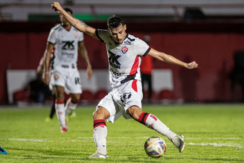 Vitória derrota Atlético de Alagoinhas e se classifica em primeiro no Baianão