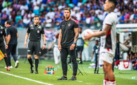 Imagem do post Com Carpini, Vitória não venceu time de Série A por 3 gols de diferença