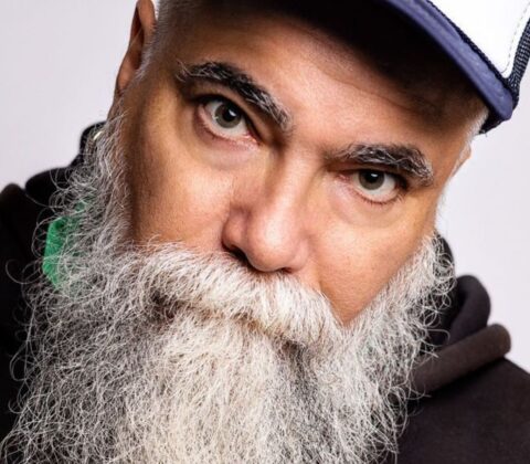 Imagem do post “Punk Acústico”: Márcio Mello apresenta show intimista com violão e canções inéditas