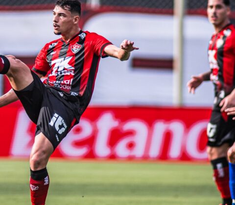 Imagem do post Vitória vence Jequié e avança para semifinal do Campeonato Baiano